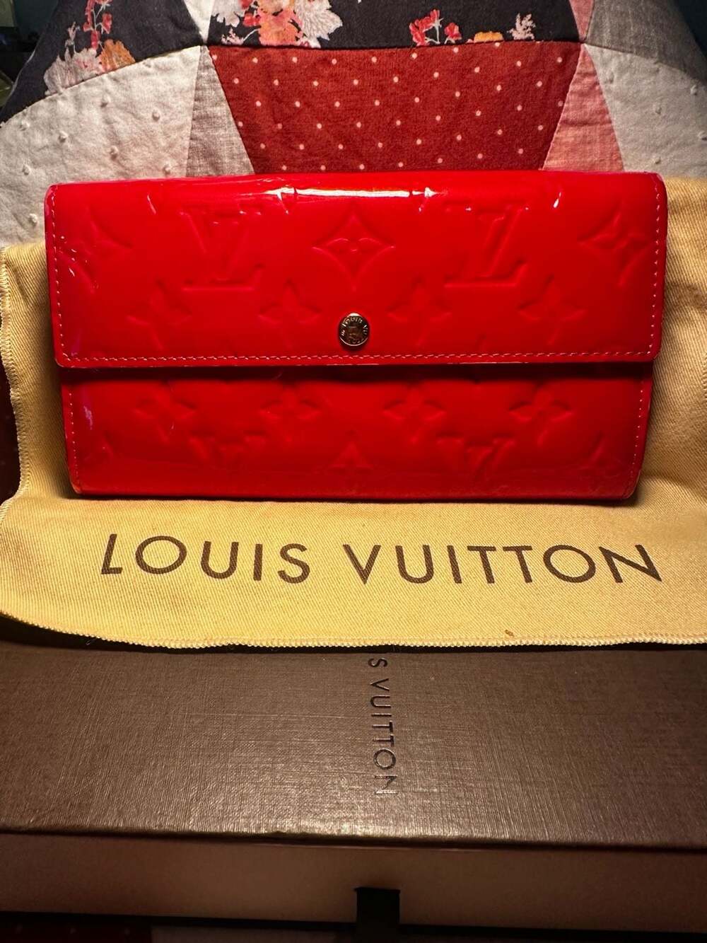 Louis Vuitton Vernis Monogram Pink Sarah Wallet